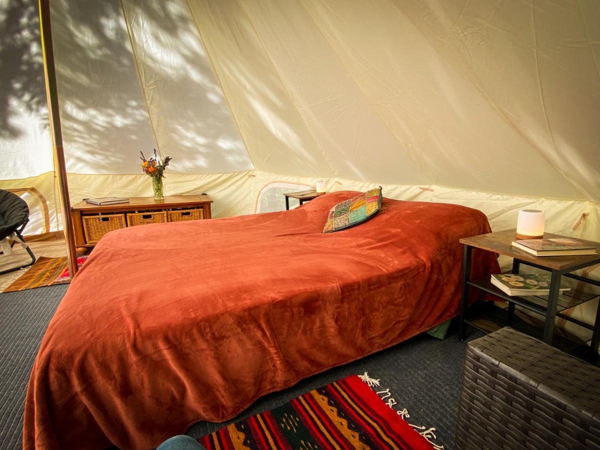 Hotel Glamping In The Redwoods With A Hot Tub! à Garberville Extérieur photo