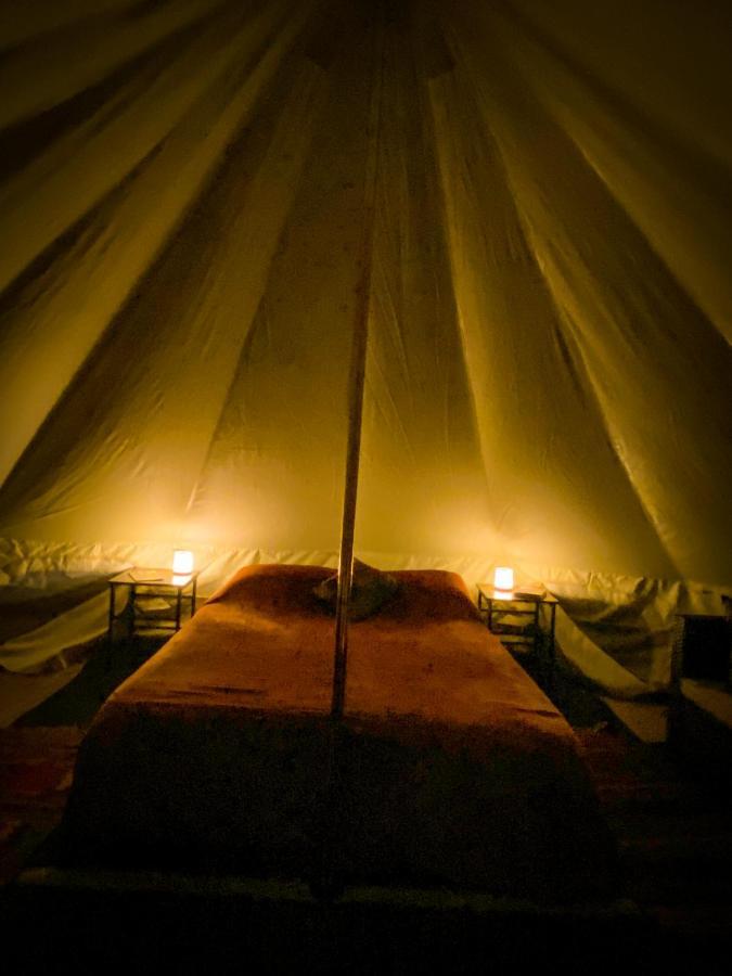 Hotel Glamping In The Redwoods With A Hot Tub! à Garberville Extérieur photo