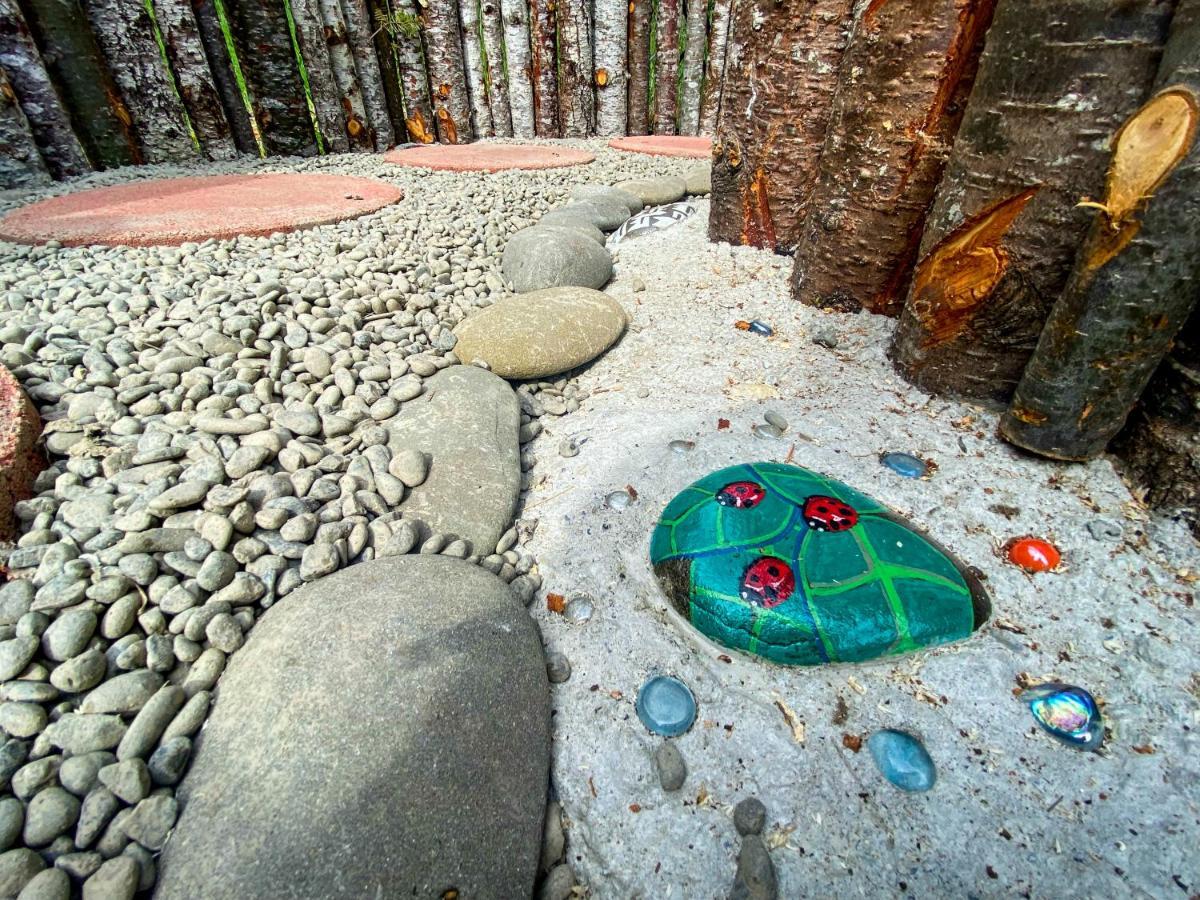 Hotel Glamping In The Redwoods With A Hot Tub! à Garberville Extérieur photo